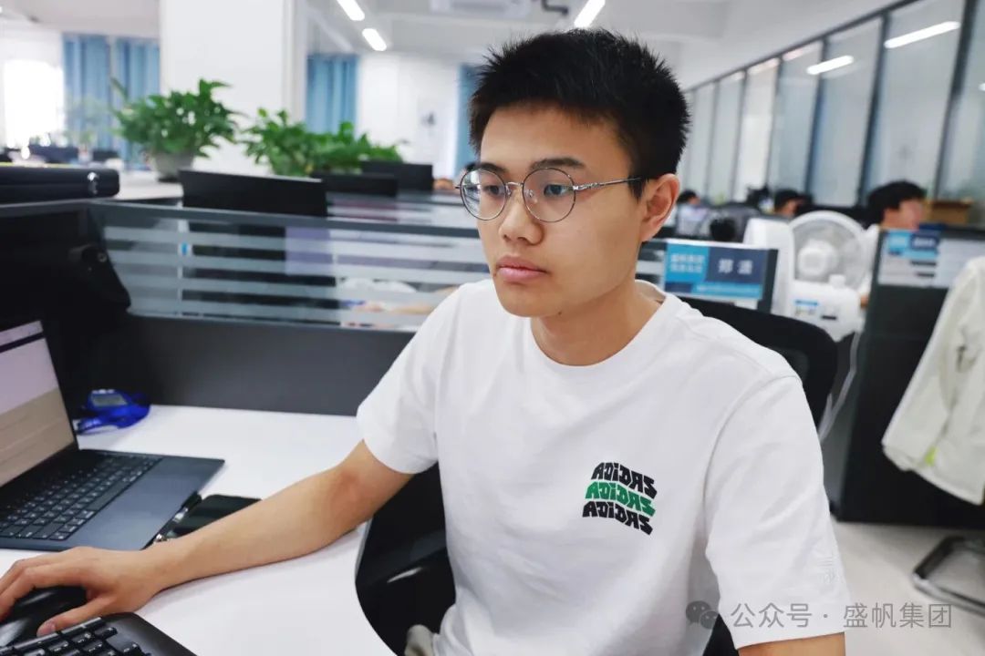 1749111024188006.jpg 1749111024188006.jpg